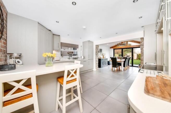BREAKFAST KITCHEN