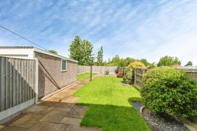 3 bed Semi-Detached for sale Image 4