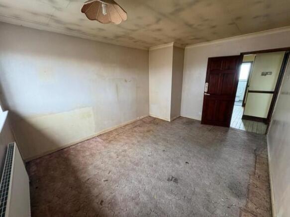 1 bed Flat for sale Image 4