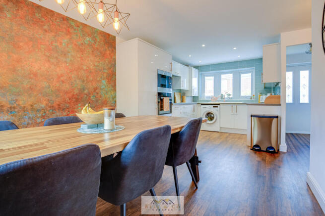 2 bed Town House for sale Image 10