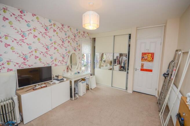 Bedroom 2 pic 2.jpg