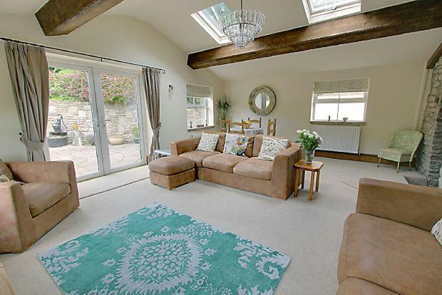 Sitting Room.