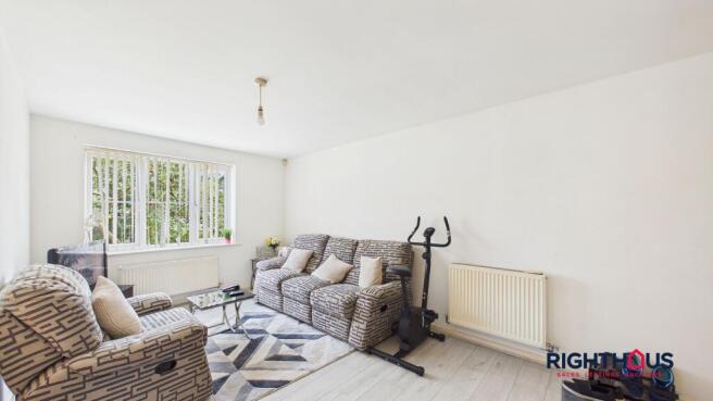 1 bed Ground Flat for sale Image 7