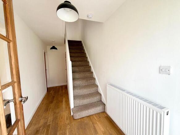 3 bed Terraced for sale Image 9