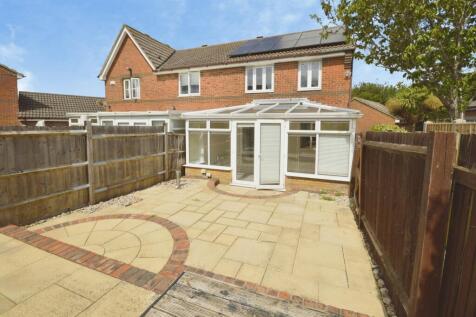 Leaman Close, High Halstow, Rochester, Kent, ME3