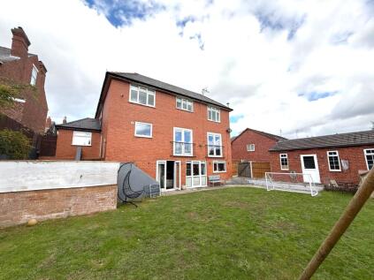 St Georges Terrace, Kidderminster, DY10