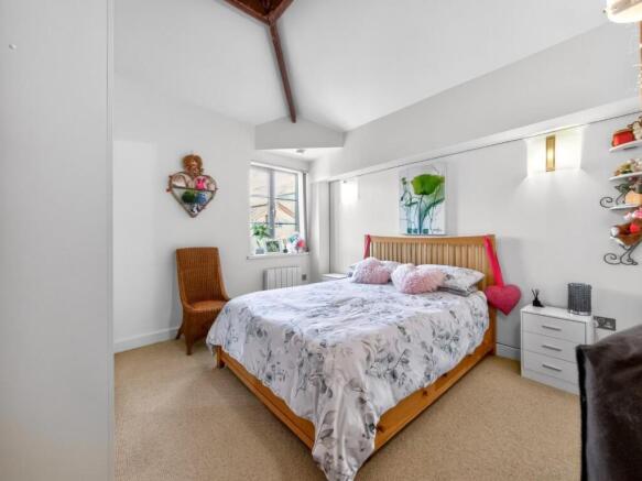 2 bed Penthouse for sale Image 10