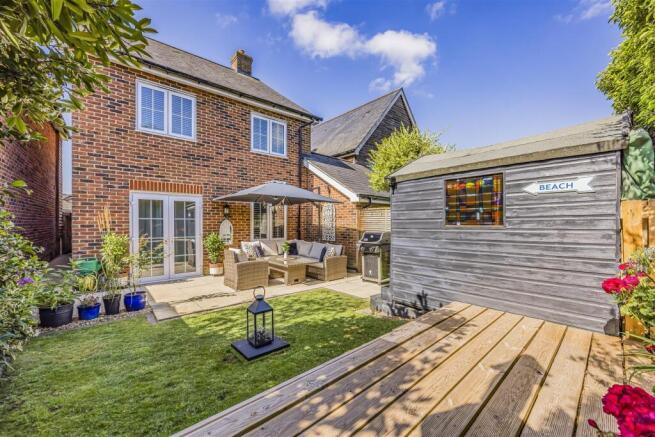 38 Trafalgar Rise, Clanfield-PorticoMarketing-Sold