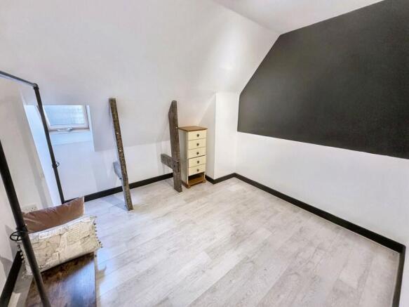 2 bed Apartment for sale Image 9