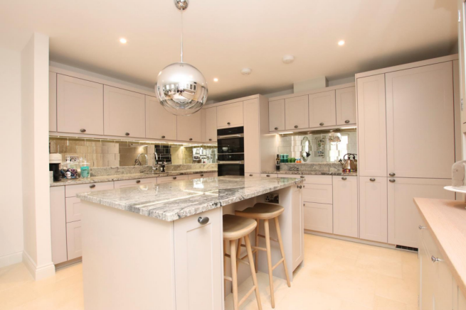 Kitchen 1.png