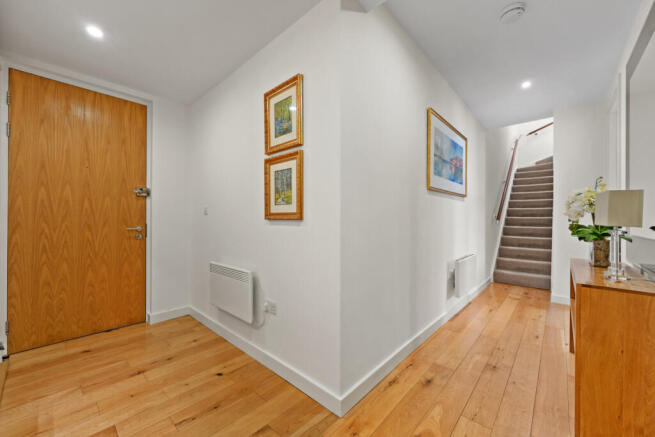 2 bed Apartment for sale Image 12