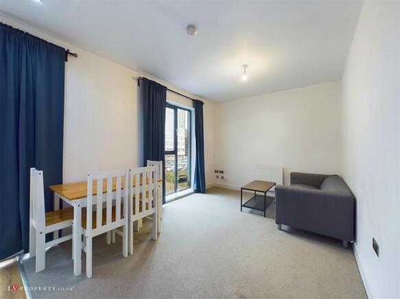 CAM05016G0-PR0019-ST