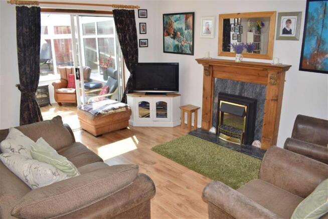 Lounge Reverse