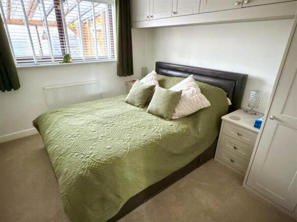 BEDROOM.jpg