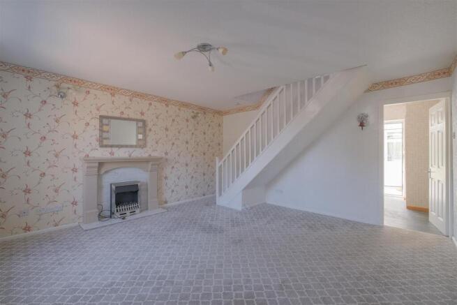 2 bed Semi-Detached for sale Image 5