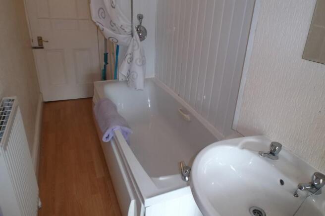 Bathroom.JPG