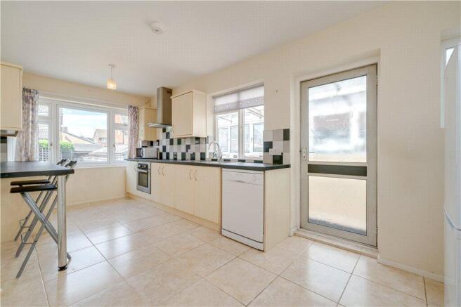 3 bed Bungalow for sale Image 3