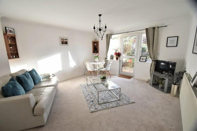Living/Dining Room
