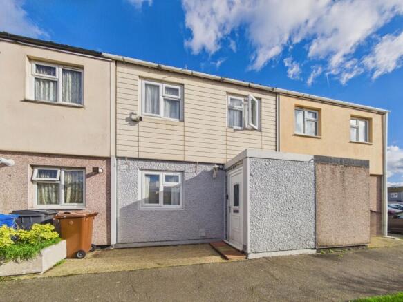 3-bed terraced on Tamarisk Road, South Ockendon, Essex, RM15, £300,000