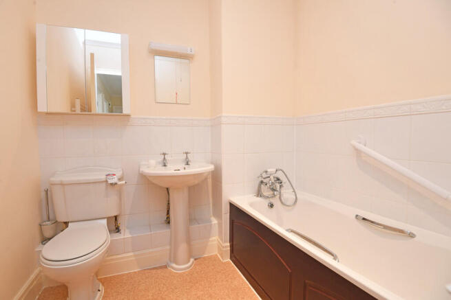 Photo 8