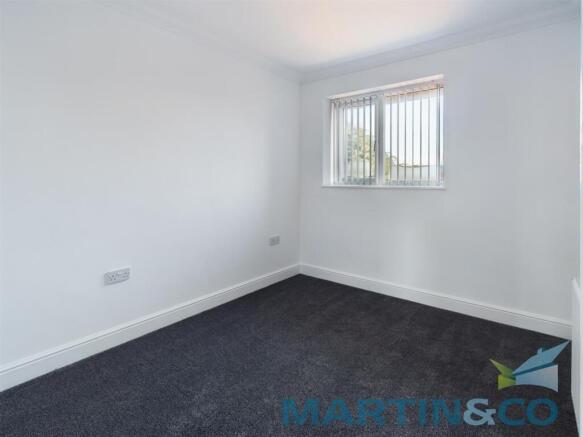 2 bed Flat to rent Image 5