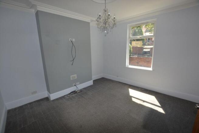 3 bed Terraced to rent Image 4