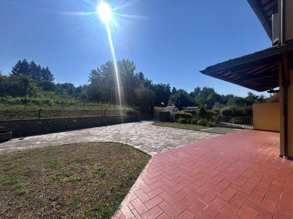Garden & patio