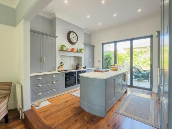4 bed End of Terrace for sale Image 8