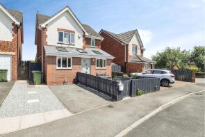 4, Hunters Farm Glade, Kinsley, Pontefract WF9 5ND