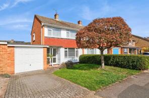 32, Longmead, Windsor SL4 5PZ