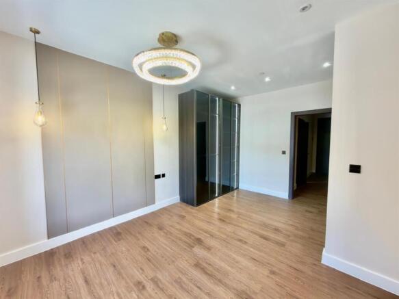 1 bed Apartment to rent Image 9