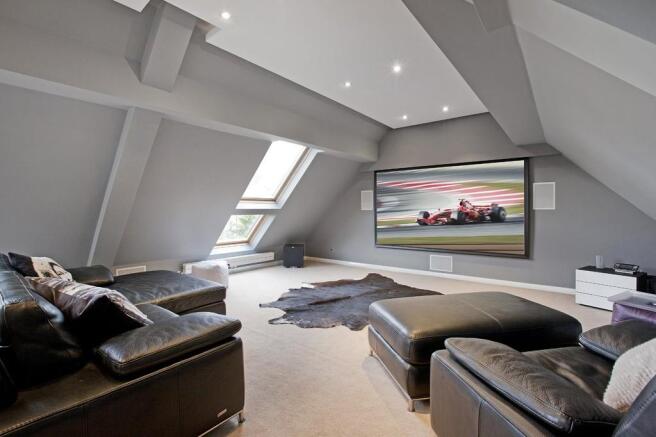 Loft Room(2)