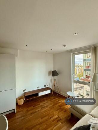Living Room/