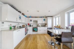 141d, Rotherhithe Street, London SE16 5QT