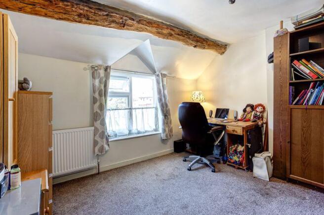 BEDROOM 5