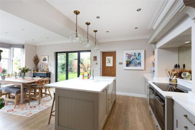 5 bed End of Terrace for sale Image 6