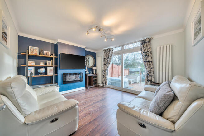 1397780-19-697cd1...