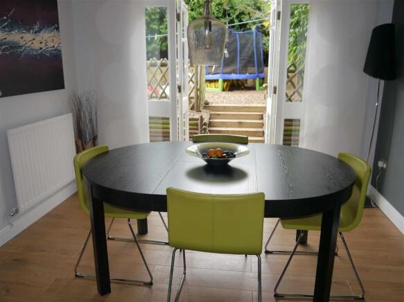 DINING ROOM: