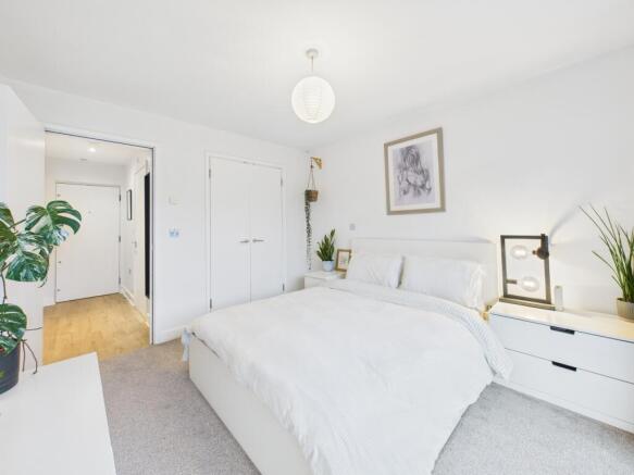 CAM02119G0-PR0520-STILL011