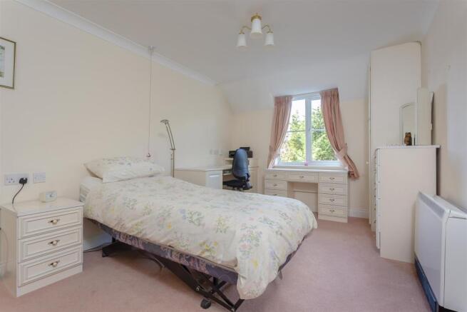 flat-peagusus-court-banstead-101.jpg