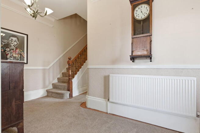 5 bed Semi-Detached for sale Image 7
