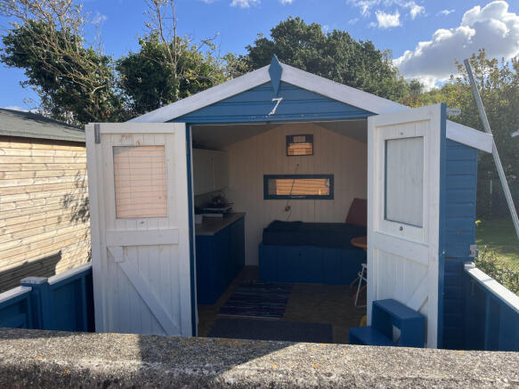 HUT 7, West Beach, Whitstable, Kent photo 5