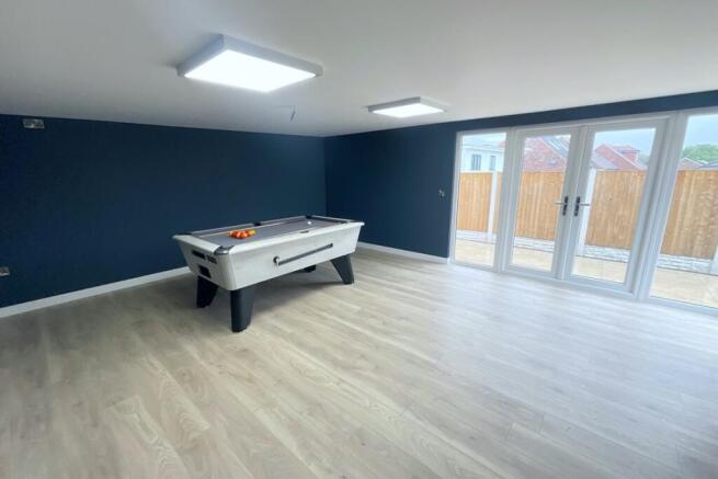 4 bed Detached for sale Image 7