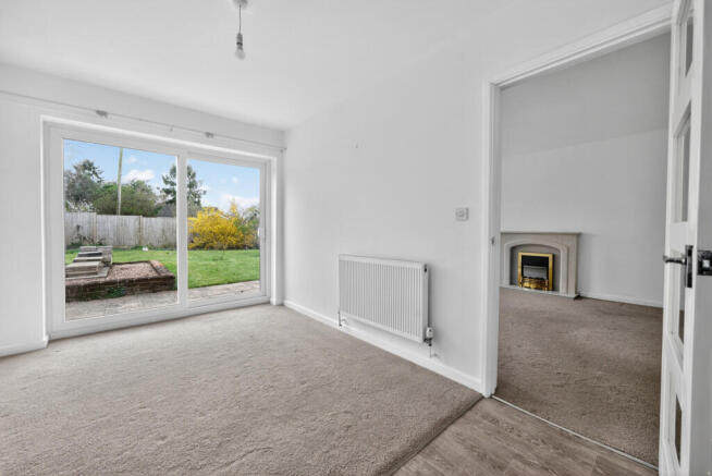 1434589-12-69c577...