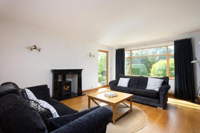 6 bed Detached for sale Image 6