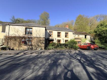 Cwmamman Road, Garnant, Ammanford