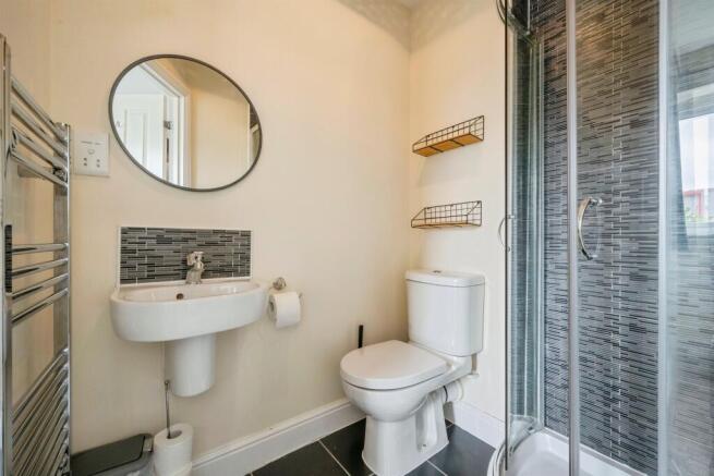 3 bed Semi-Detached for sale Image 9