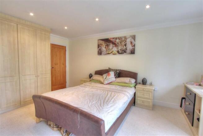 Bedroom 2: