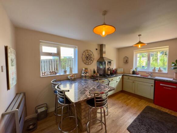 Applecross Drive, Burnley photo 4
