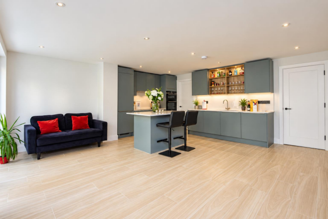 Kitchen Dining Room.png